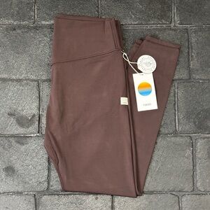 Vuori Women’s All The Form Legging Size Large French Roast Brown VW4130 NWT